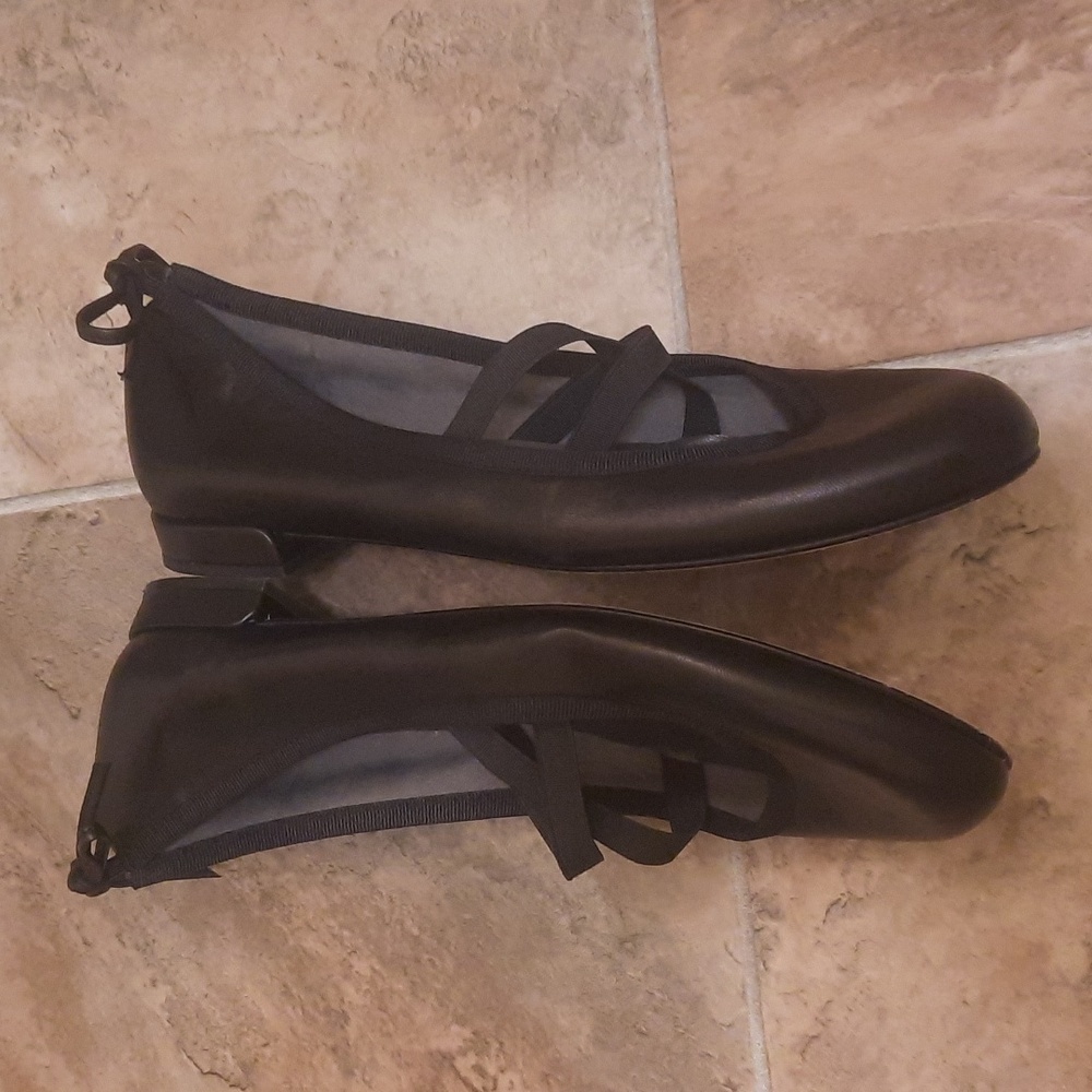 Stuart Weitzman Black Ballet Flats size 5 - Picture 3 of 7